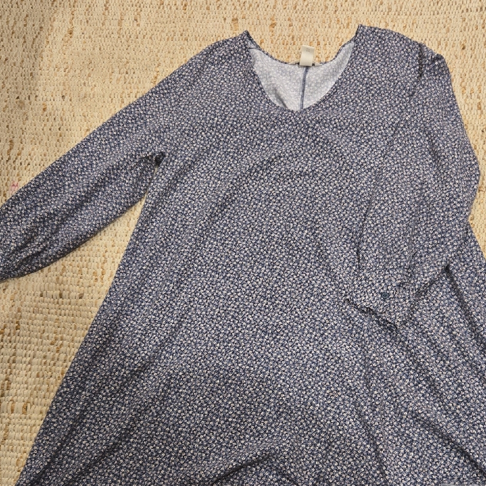 H&M Navy Floral Patterned Top